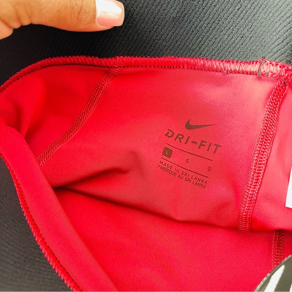 Nike | Women’s Nike Spandex’s shorts - Picture 6 of 6